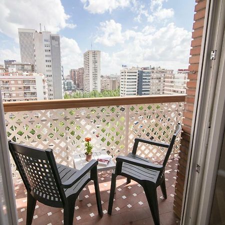 Elegant Retreat Business District Bernabeu Apartment Madrid Luaran gambar