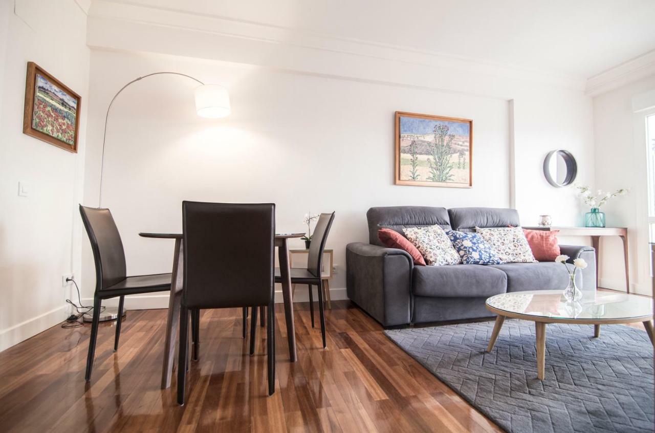 Elegant Retreat Business District Bernabeu Apartment Madrid Luaran gambar