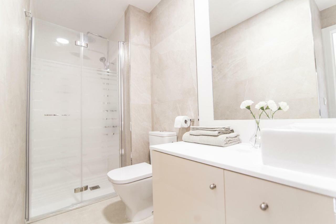 Elegant Retreat Business District Bernabeu Apartment Madrid Luaran gambar